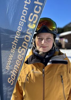 SchneesportSchule TVNeuhausenEva