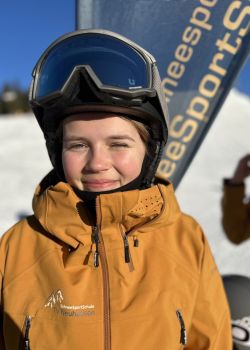 SchneesportSchule TVNeuhausenMaya